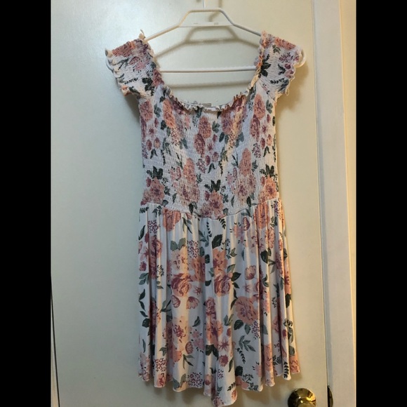 Dress - Picture 1 of 2